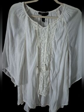 Style & Co. White Top With LACE - L